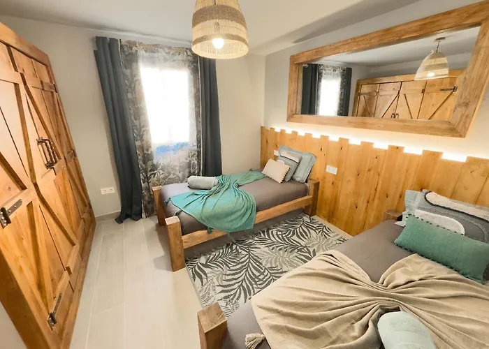 Ahul Con Pequena Piscina Ferienhaus Famara