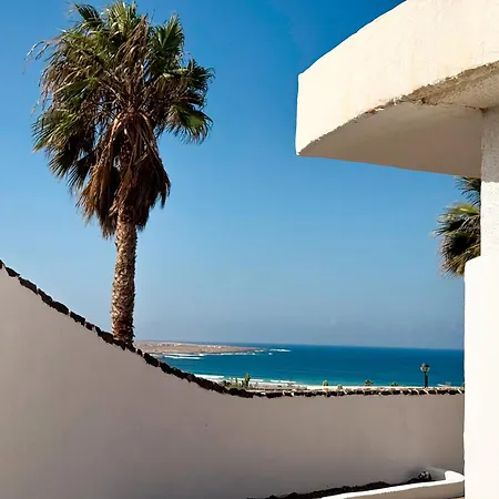 Ahul Con Pequena Piscina Holiday home Famara