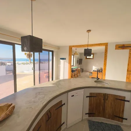 Ahul Con Pequena Piscina Holiday home